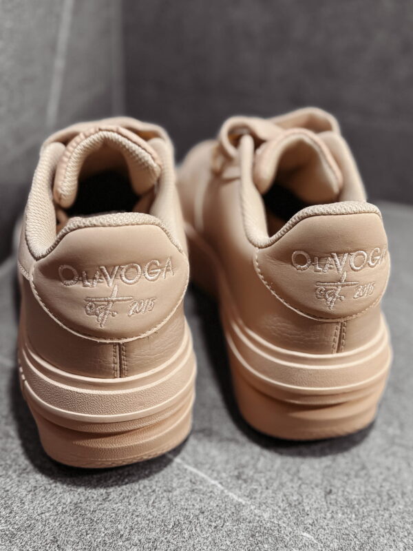 Buty-damskie-OLAVOGA-HEELY-2025